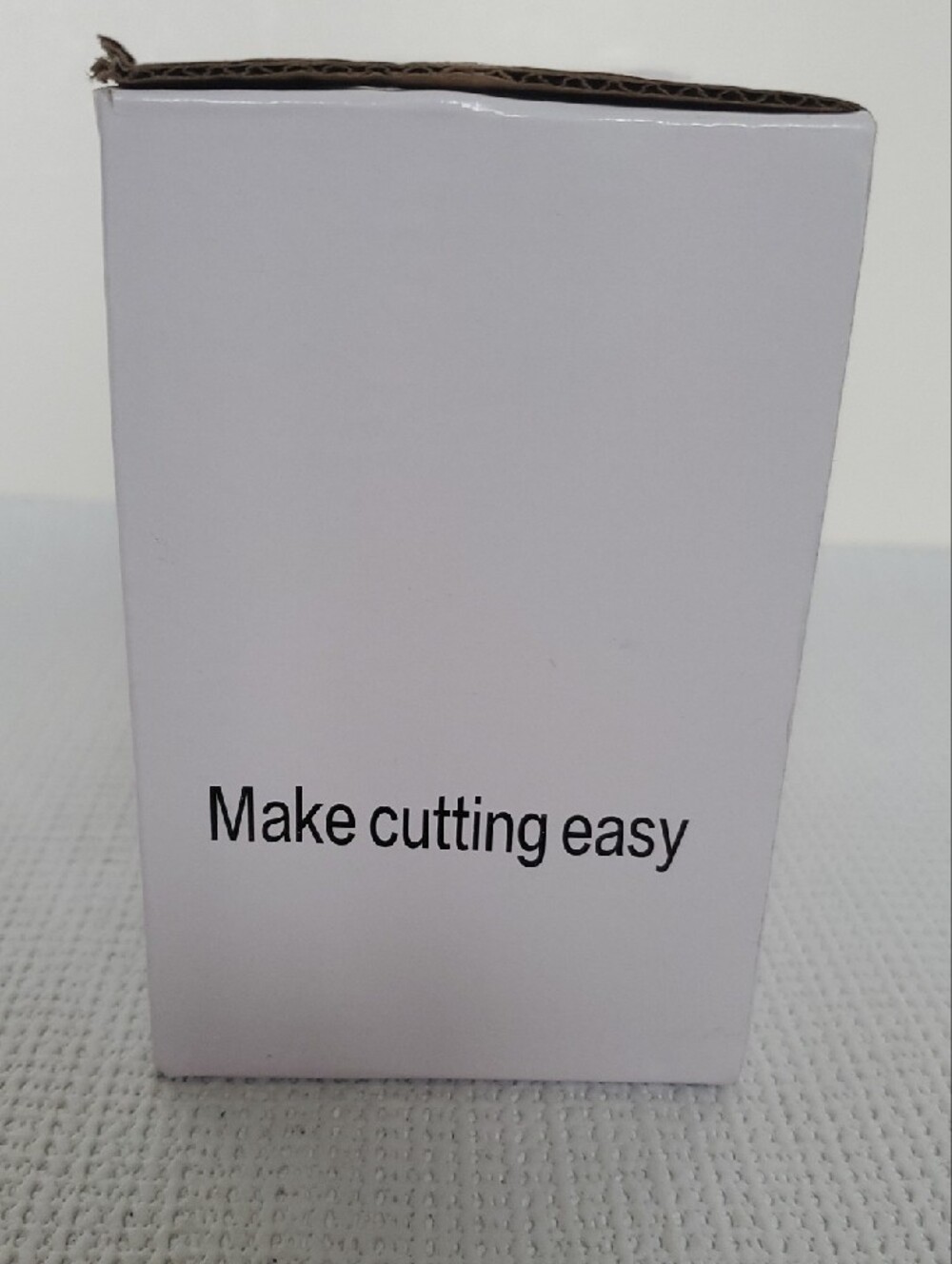 Wrapping Paper Roll Cutter - Picture 2 of 5